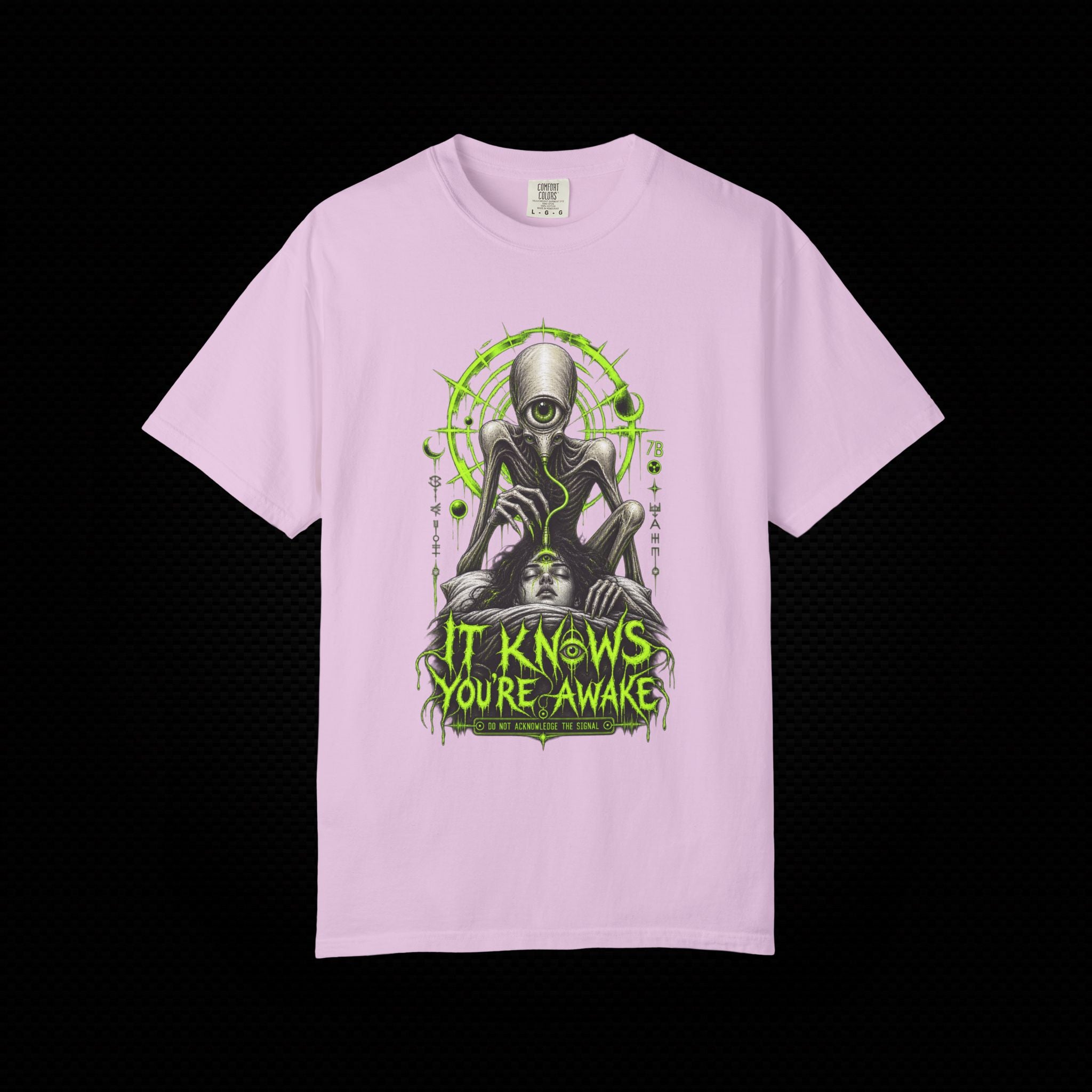 It Knows You’re Awake Alien T-Shirt