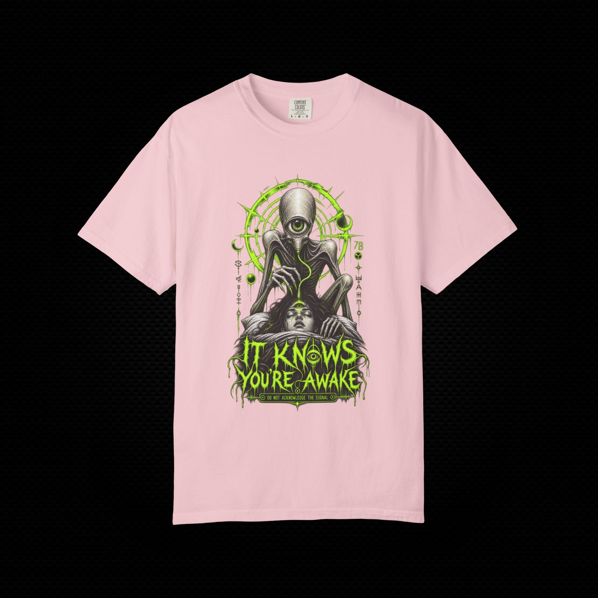 It Knows You’re Awake Alien T-Shirt
