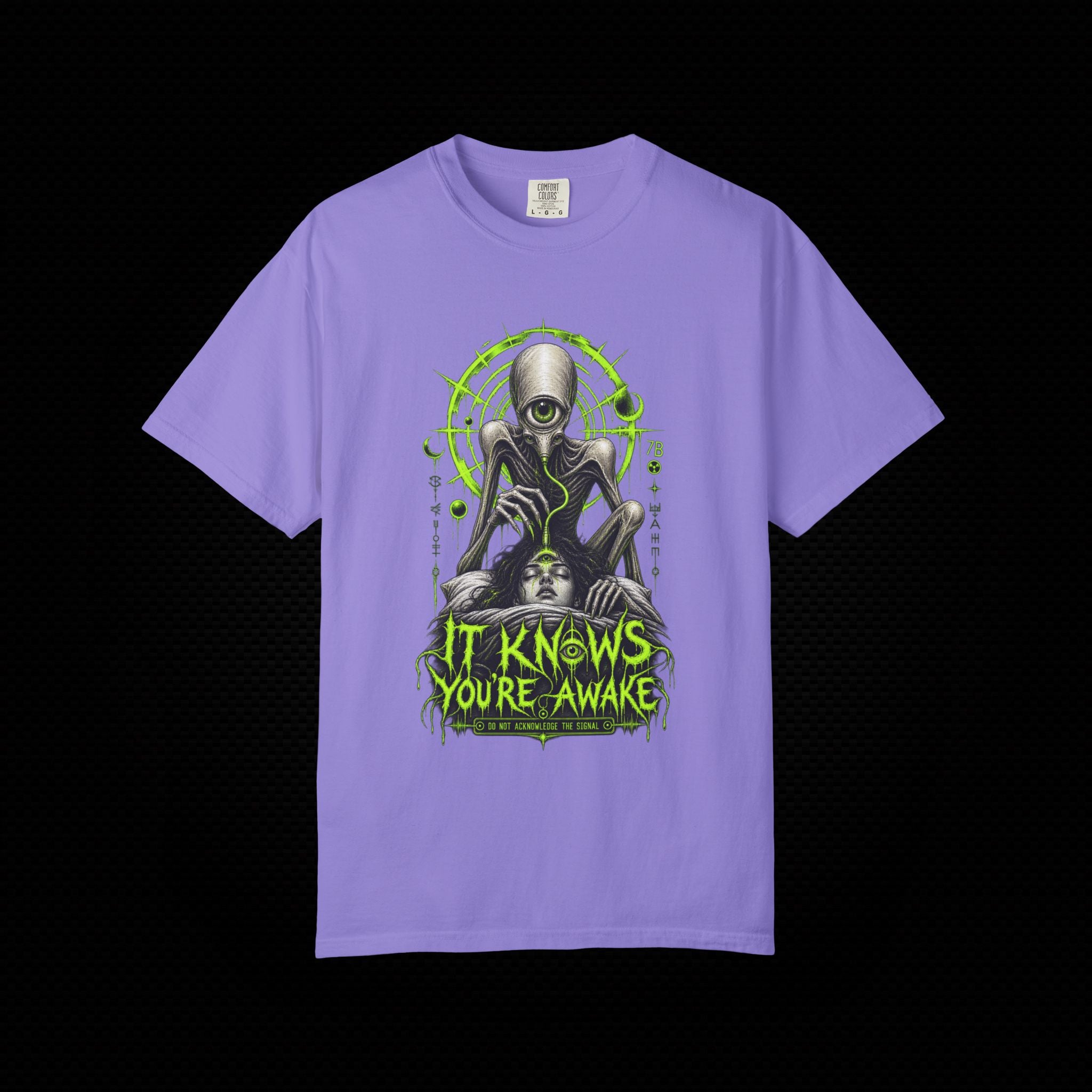 It Knows You’re Awake Alien T-Shirt
